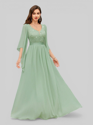 Vestido de Festa Longo com Capa Elegante
