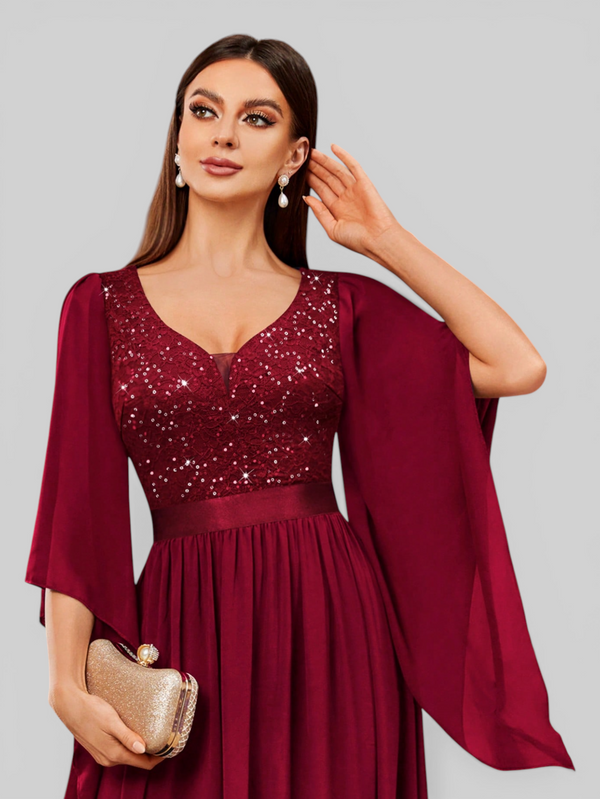 Vestido de Festa Longo com Capa Elegante