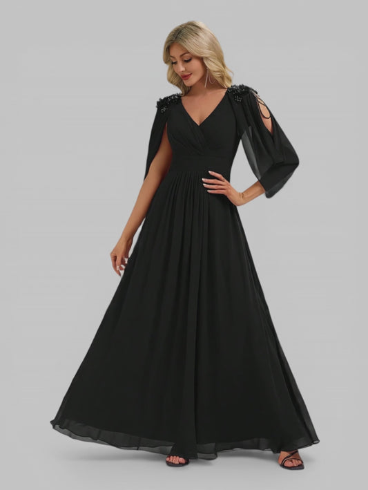 Vestido de Festa Longo com Capa e Apliques Oriente