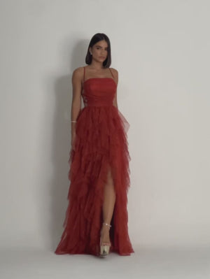 Vestido de Festa Longo com Brilho em Camadas Dublin